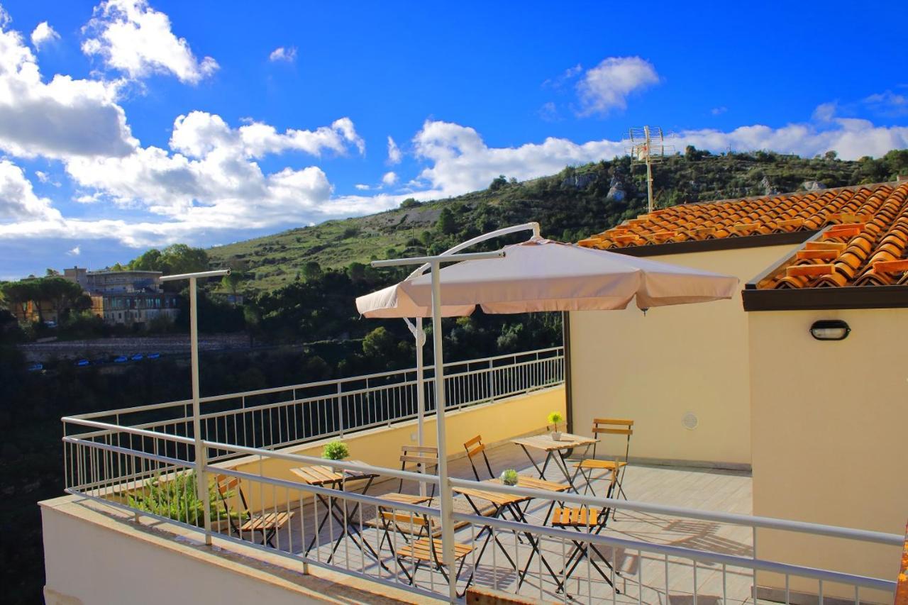 Terrazza Torrenuova Apartment Ragusa Bagian luar foto