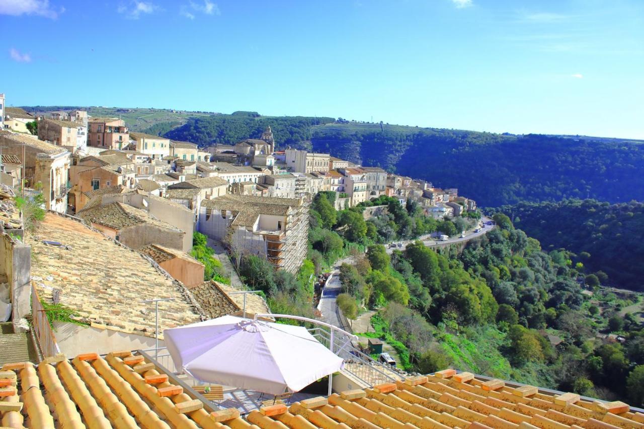 Terrazza Torrenuova Apartment Ragusa Bagian luar foto