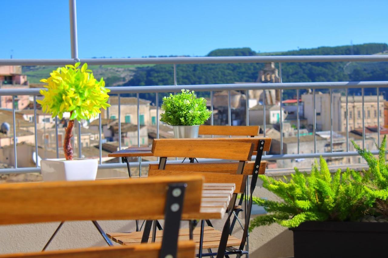 Terrazza Torrenuova Apartment Ragusa Bagian luar foto
