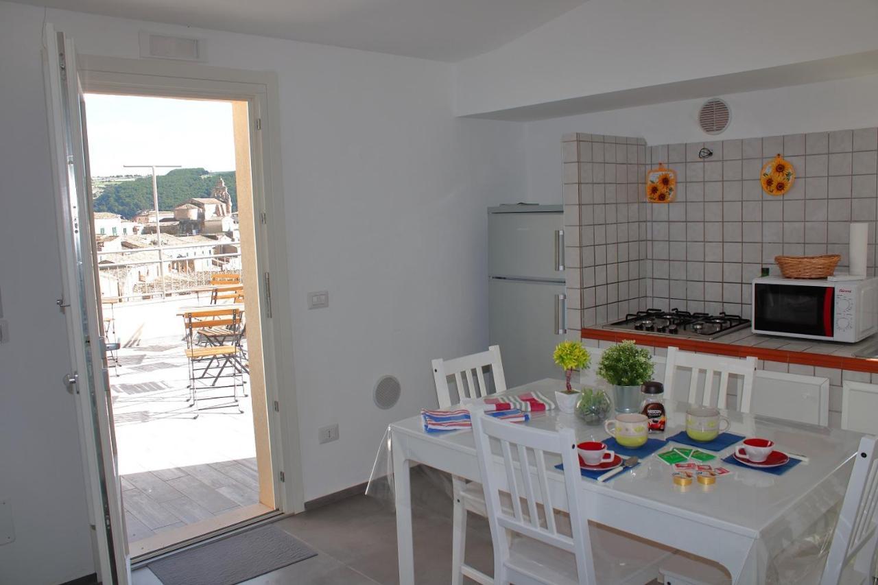 Terrazza Torrenuova Apartment Ragusa Bagian luar foto