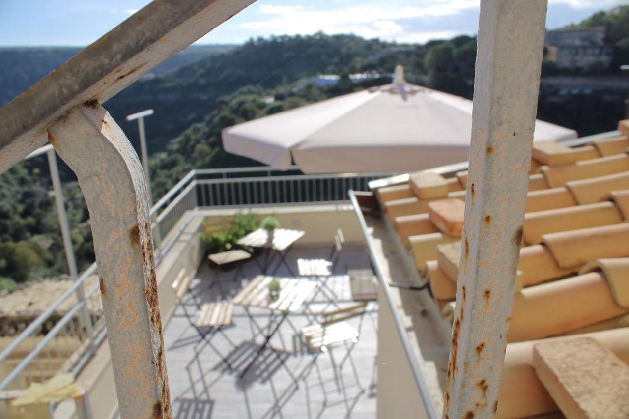 Terrazza Torrenuova Apartment Ragusa Bagian luar foto