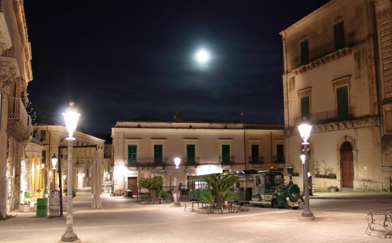 Terrazza Torrenuova Apartment Ragusa Bagian luar foto