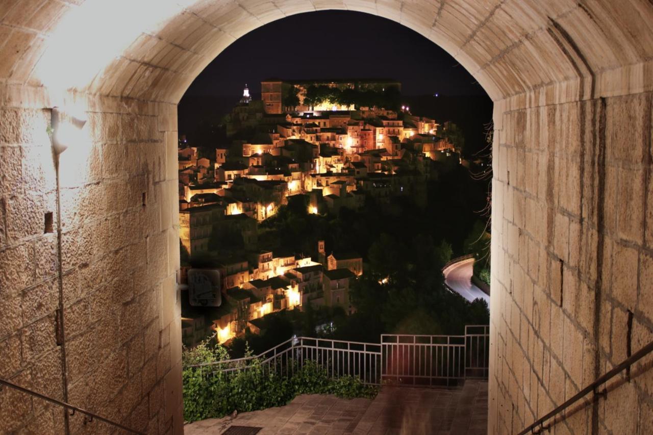 Terrazza Torrenuova Apartment Ragusa Bagian luar foto